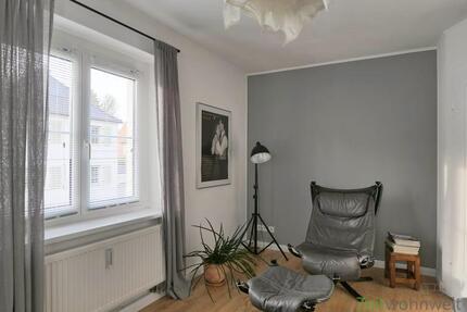 (EF1335_M) Dresden: Lockwitz, ruhige möblierte 2-Zimmer-Wohnung mit Balkon und PKW-Stellplatz