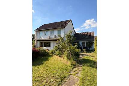 Haus zum Kaufen in Hannover 900.000,00 € 230 m²
