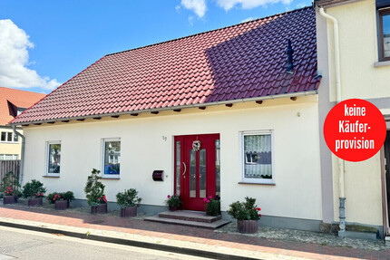 HORN IMMOBILIEN ++ Tolles Haus im Zentrum von Strasburg (Uckermark), ebenerdig und altersgerecht