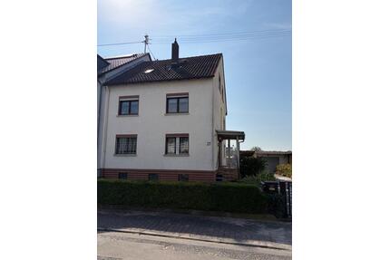 Haus mit Potential in Frankfurt-Goldstein auf Erbpacht-Grundstück - Frankfurt am Main Schwanheim