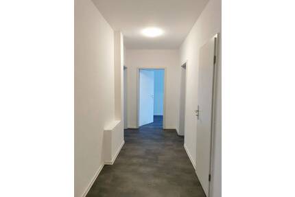 Helle 3-Zi.-Wohnung mit Balkon & Fußbodenheizung (92 m²) - ideal für PaareHomeoffice - Gera Debschwitz