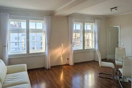 Urban, hochwertig, Lift, Blick auf die Dreikönigskirche... - Dresden Innere Neustadt