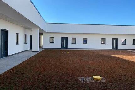 Tolle Innenstadtlage: modernes 2-Zimmer-Penthouse mit Dachterrasse und eigenem Eingang - Bünde