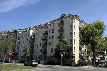 Perfekt zum Selbstwohnen - sonnige 2-Zimmer-Wohnung in Dresden-Striesen