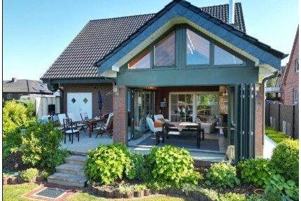 Einfamilienhaus mit Garten, Garage und Wintergarten - Mettingen