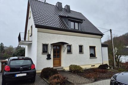 Einfamilienhaus - 249.000,00&nbsp;EUR Kaufpreis, ca.&nbsp; 170,00&nbsp;m&sup2; in Neustadt (Wied) (PLZ: 53577) Hombach