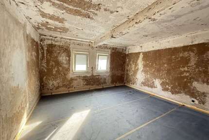 Haus zum Kaufen in Roßdorf 269.000,00 € 178 m²