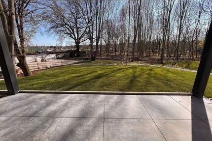 GARTENWOHNUNG mit 222m² Wohnfläche + 111m² PRIVATGARTEN BLICK in den AUENWALD KAMIN 2 x TG-SP ca. 7.000m² eingezäunter Gemeinschaftsgarten - Leipzig Leutzsch