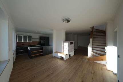 Wohnung zum Mieten in Waldmünchen 990,00 € 240 m²