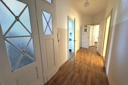 Wohnung zum Mieten in Plauen 595,00 € 105 m²