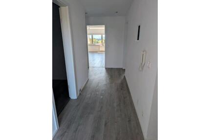 im Auftrag: Wohnung zu verkaufen ohne Prov. (Garagenplatz inkl) - Durach