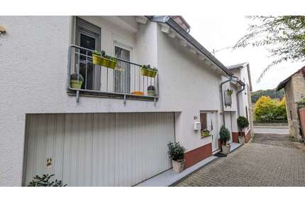 Haus zum Kaufen in Schweppenhausen 299.000,00 € 256 m²