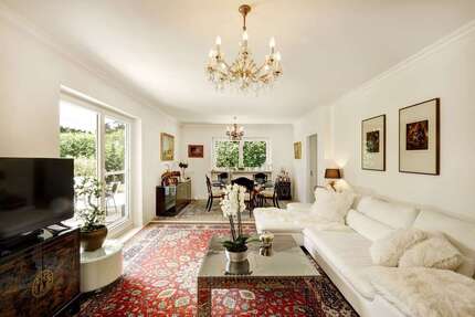 Haus zum Kaufen in Grasbrunn 2.250.000,00 € 261 m²