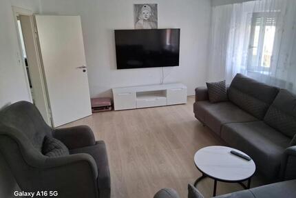 3-Zimmer DG-Whng. - 800,00&nbsp;EUR Kaltmiete, ca.&nbsp; 65,00&nbsp;m&sup2; in Heiningen (PLZ: 73092)