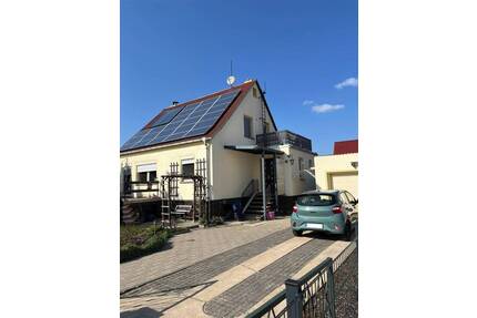 Einfamilienhaus mit Garage in 04880 Neiden zu verkaufen