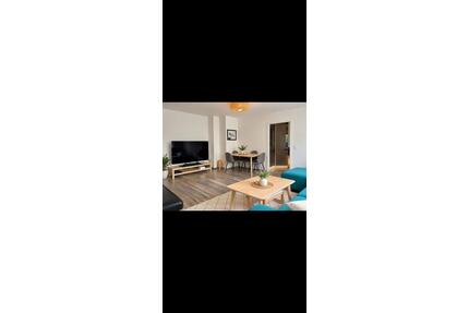 Schöne 2-Zimmer Wohnung mit Wintergarten in Neusäß 65qm|