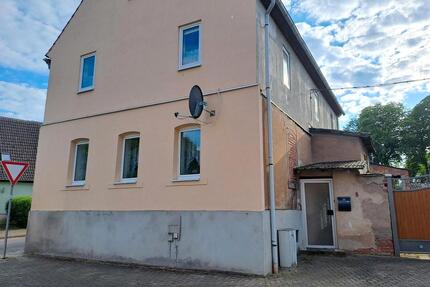Verkaufe proffessinonsfrei Haus mit neben Haus - Wallhausen