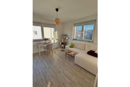 2 Zimmer-Wohnung Zellerau - 800,00&nbsp;EUR Kaltmiete, ca.&nbsp; 65,00&nbsp;m&sup2; in Würzburg (PLZ: 97082) Steinbachtal