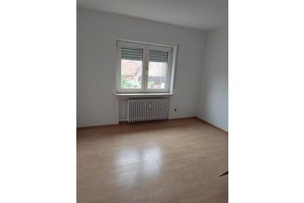 Vier-Zimmer-Wohnung - 1.200,00&nbsp;EUR Kaltmiete, ca.&nbsp; 112,00&nbsp;m&sup2; in Rödermark (PLZ: 63322)