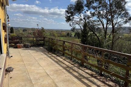 2 Zimmer Souterrainwohnung mit schöner Aussicht in Naunheim - Wetzlar