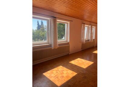 Helle 2-Zi-Wohnung (70 m²) mit Garten & Einbauküche in Wellheim