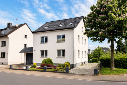 Haus zum Kaufen in Köln 690.000,00 € 194 m²