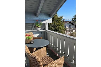 Attraktive Dachgeschosswohnung mit Bergblick - ruhig gelegen und dennoch zentral - Raubling Kirchdorf