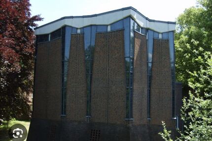 Exklusives Wohnen in einer ehemaligen Klosterkapelle- 115m2 Wohnfläche mit einzigartigem Charakter - Düsseldorf