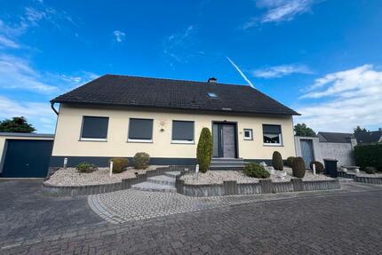 Großzügiges EFH mit Wellnessbereich, Wintergarten u. Ausbaures. - Alpen