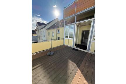 Schöne 2-Raumwohnung mit kleinem Wintergarten - Staßfurt