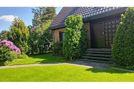 Großes freistehendes Zweifamilienhaus 245 qm Wohnfläche 9 Zimmer - Berlin Spandau