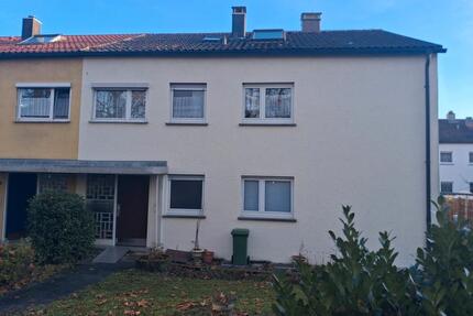 Zweifamilienhaus - 649.000,00&nbsp;EUR Kaufpreis, ca.&nbsp; 188,00&nbsp;m&sup2; in Stuttgart (PLZ: 70378) Mühlhausen
