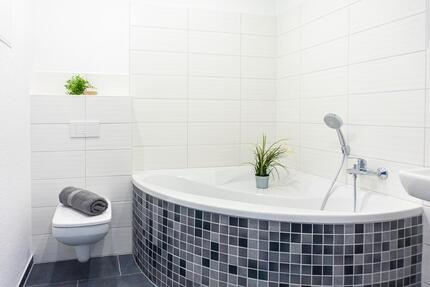 Highlight-Wohnung mit Eckbadewanne und Einbauküche - Chemnitz Helbersdorf