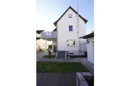 Flexibles Haus mit 2 Einheiten in Friedrichshafen Stadtnähe