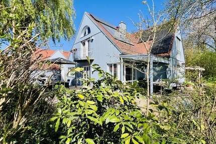 Haus zum Kaufen in Aichach Algertshausen 898.000,00 € 185 m² - Aichach / Algertshausen