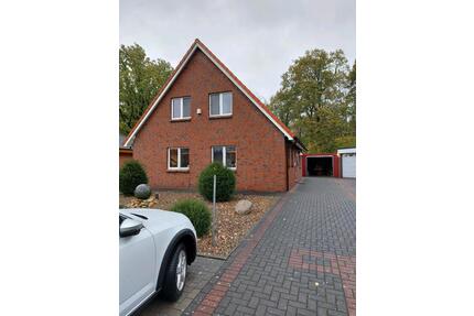 Freistehendes Einfamilienhaus - 225.000,00&nbsp;EUR Kaufpreis, ca.&nbsp; 100,00&nbsp;m&sup2; in Hambergen (PLZ: 27729)