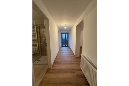 Komplett renovierte 1-Zimmer-Wohnung in ruhiger Wohngegend - Hohenhameln