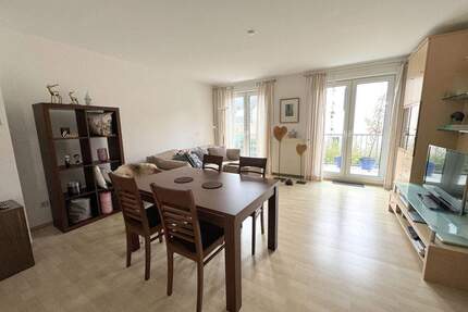 Gepflegte 2,5 Zimmer Eigentumswohnung mit Balkon, Stellplatz und Keller in Bochum Stiepel