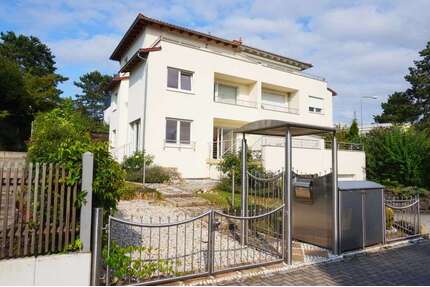 Haus zum Mieten in Wiesbaden 3.600,00 € 160 m²
