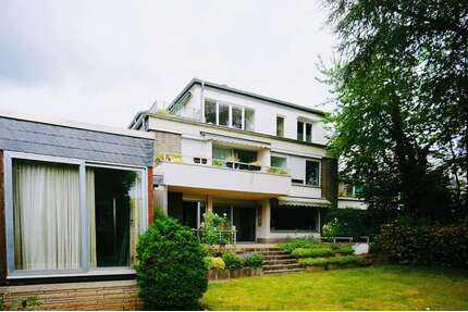 Haus zum Kaufen in Köln 2.472.000,00 € 536.14 m²