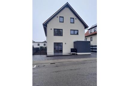 Verkauf Doppelhaushälfte - 525.000,00&nbsp;EUR Kaufpreis, ca.&nbsp; 135,00&nbsp;m&sup2; in Kandel (PLZ: 76870)