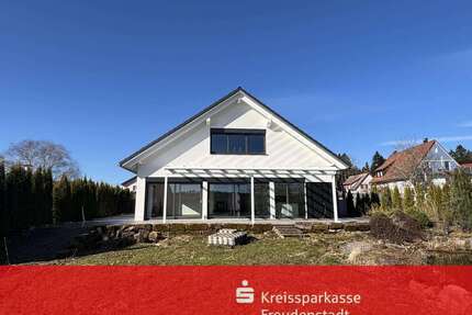 Haus zum Kaufen in Loßburg 739.000,00 € 181.95 m²