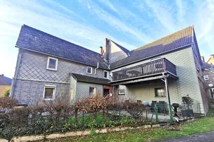 Haus zum Kaufen in Holenberg 62.500,00 € 250 m²