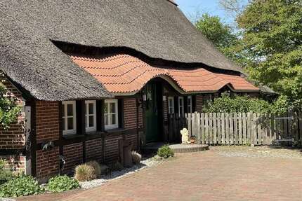 Haus zum Kaufen in Bad Zwischenahn 850.000,00 € 304.15 m²