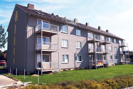 Attraktive 3- Zimmer-Wohnung mit zwei Balkonen in ruhiger Lage von Baunatal Großenritte