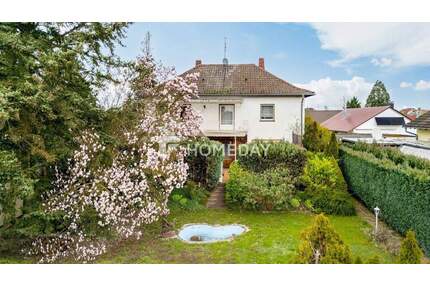 Exklusives Eigenheim mit großzügigem Gartenparadies - Ihr Rückzugsort zum Wohlfühlen - Linkenheim-Hochstetten