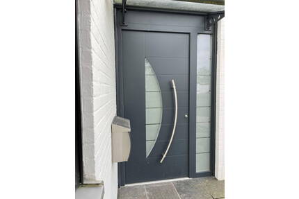 Teil-Bungalow in ruhiger Lage - 1.450,00&nbsp;EUR Kaltmiete, ca.&nbsp; 122,00&nbsp;m&sup2;&nbsp;Wohnfl&auml;che in Detmerode / Wolfsburg (PLZ: 38444)