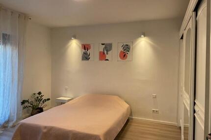 Zimmer, 3er WG, Brühl - 650,00&nbsp;EUR Kaltmiete, ca.&nbsp; 18,00&nbsp;m&sup2; in Brühl (PLZ: 50321)