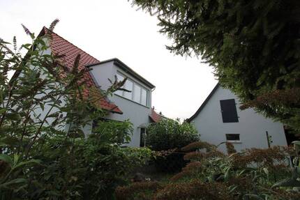 Altersgerechte Eigentumswohnung im Erdgeschoss in ruhiger Lage mit Terrasse und Garage - Herbsleben