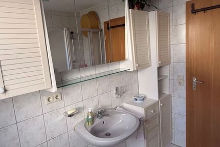Gepflegte 3-Zimmer-Erdgeschosswohnung mit Garten, Balkon & Tiefgaragenstellplatz in Rutesheim –